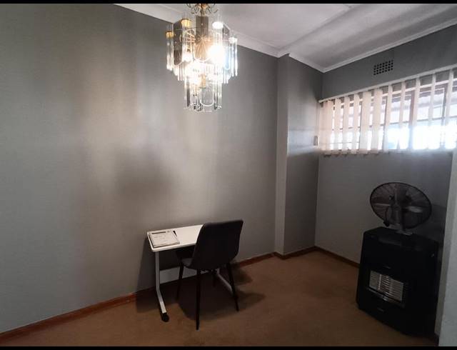 3 BEDROOM HOUSE FOR SALE IN HOMESTEAD